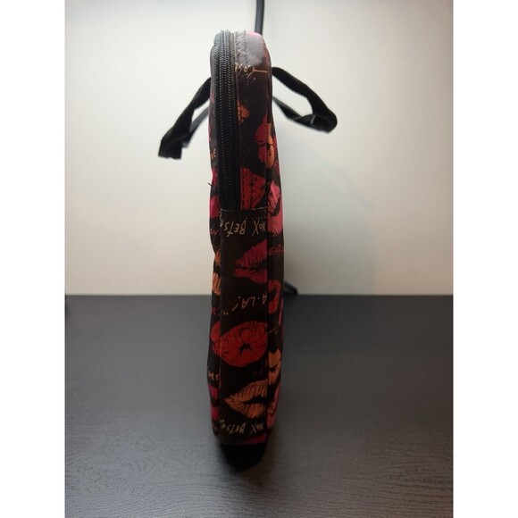 Betsey Johnson Laptop Bag Lips Kisses - Picture 6 of 16